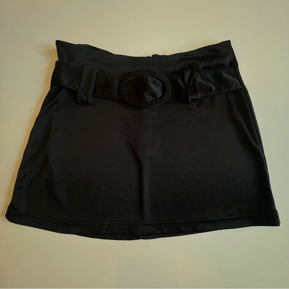 90s belted mini skirt